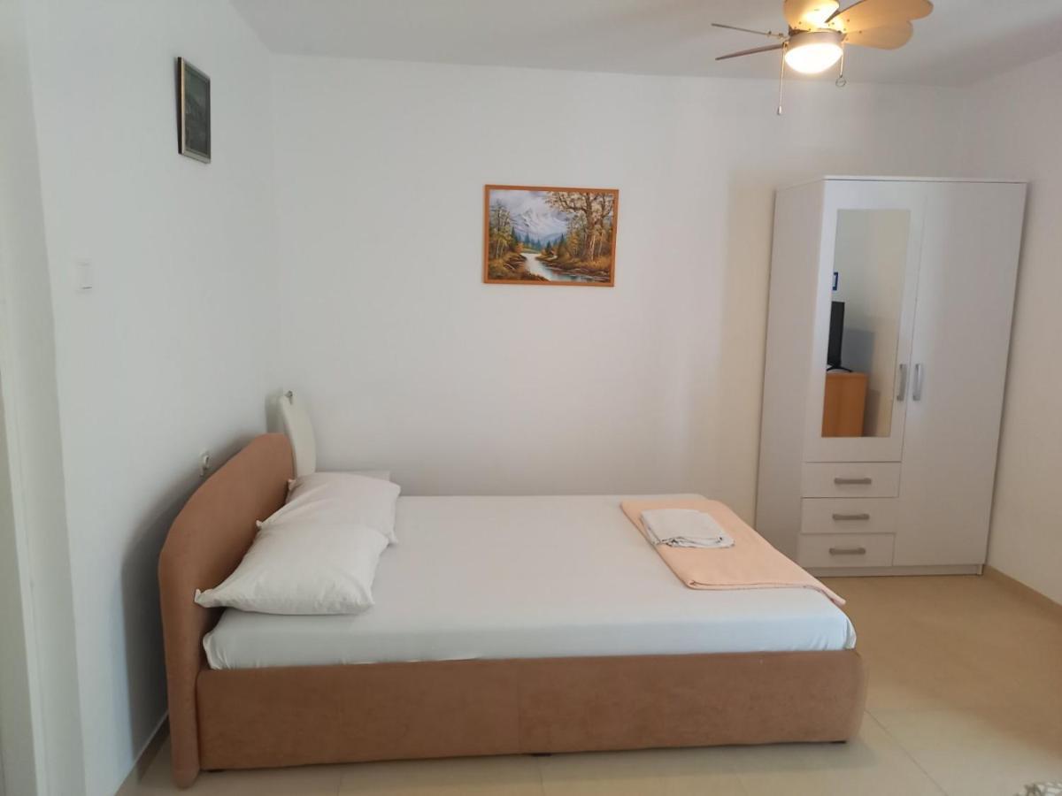 Nada Apartment *